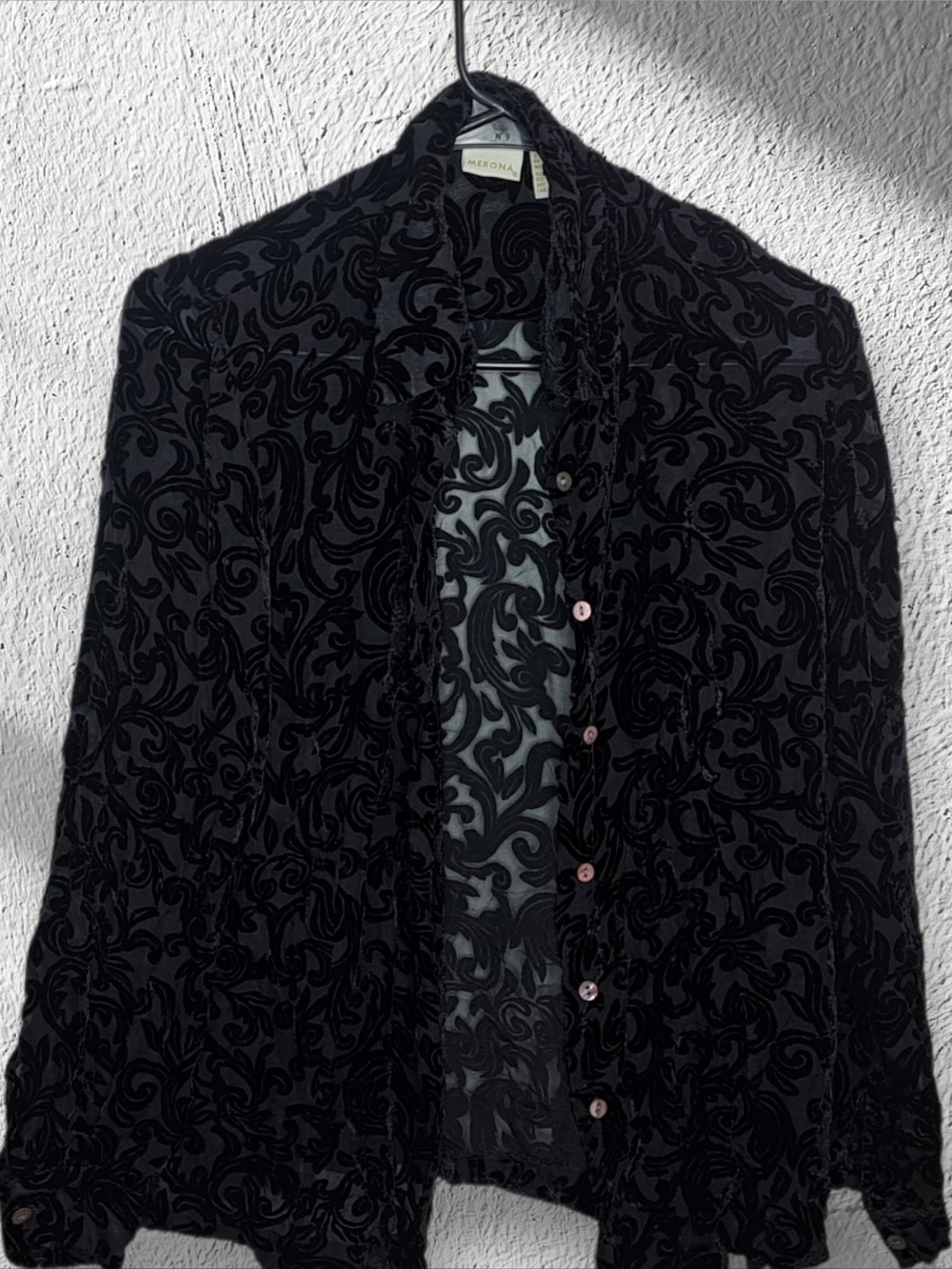 Merona Vintage Women's Velvet And Silk Burnout Black Button-Front Blouse XS
